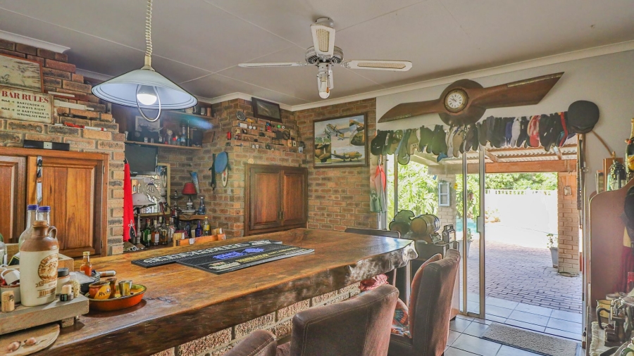 4 Bedroom Property for Sale in Stilbaai Wes Western Cape